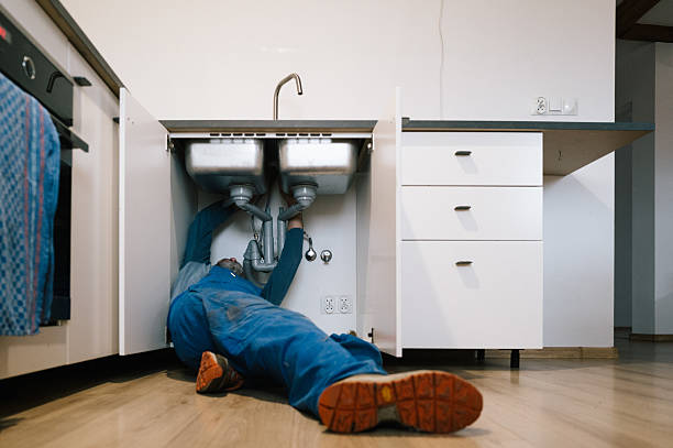 Professional Leak Detection technician working in Saint Benedict, LA